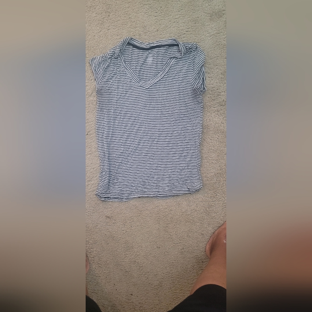 Women's V neck tshirt